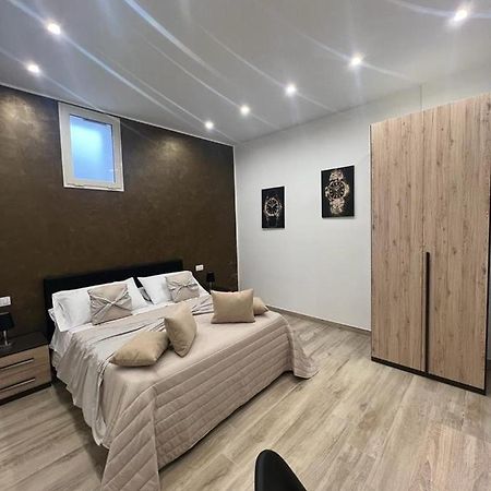 Goldenhouse Hotel Napoli Ngoại thất bức ảnh